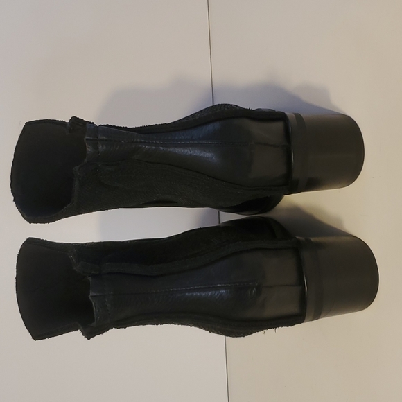 Cinzia Araia Boots Made In Italy Size 39.5 USA 9.5 NWOT - Picture 4 of 9
